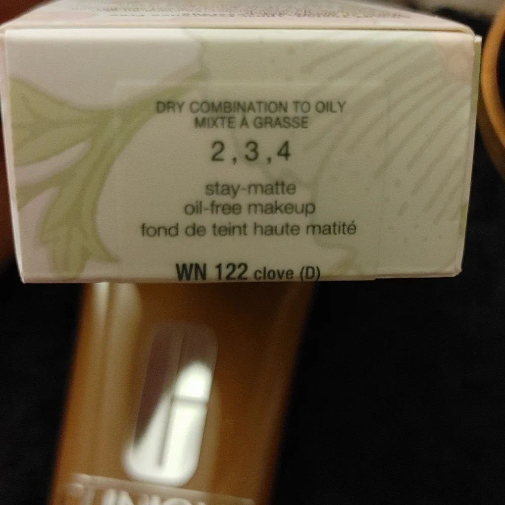 Clinique 122 Clove color Stay Matte oil free makeup. New with seal origi… - Picture 6 of 7